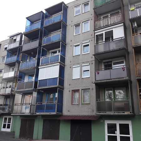 Studio 18 Apartman Kazincbarcika Zewnętrze zdjęcie