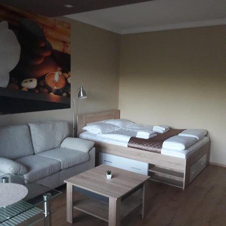 Studio 18 Apartman Kazincbarcika Zewnętrze zdjęcie