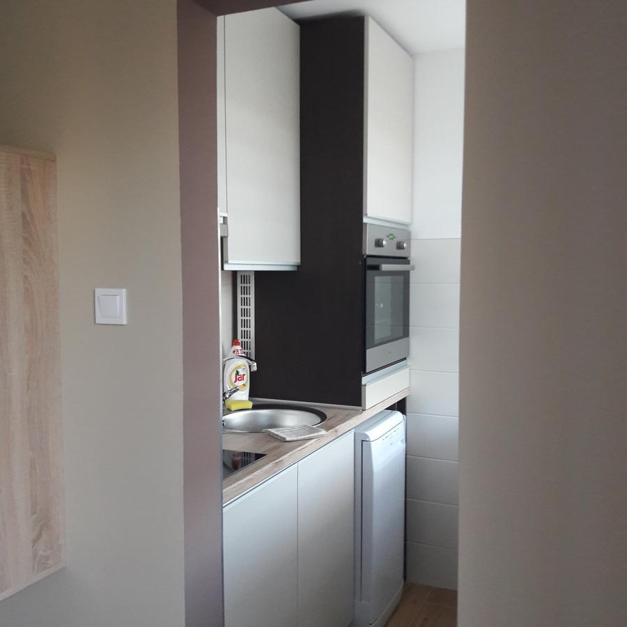 Studio 18 Apartman Kazincbarcika Zewnętrze zdjęcie